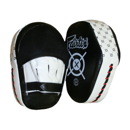Fairtex FMV11 Ilmavaimennetut pistehanskat edulliseen hintaan TJJS Kamppailuvaruste Oy nopea toimitus